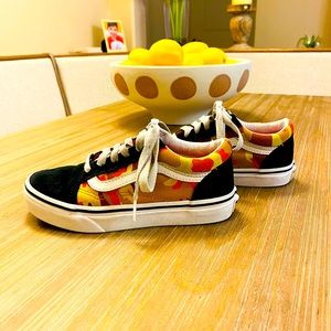 Boy’s Vans Old Skool Sneaker